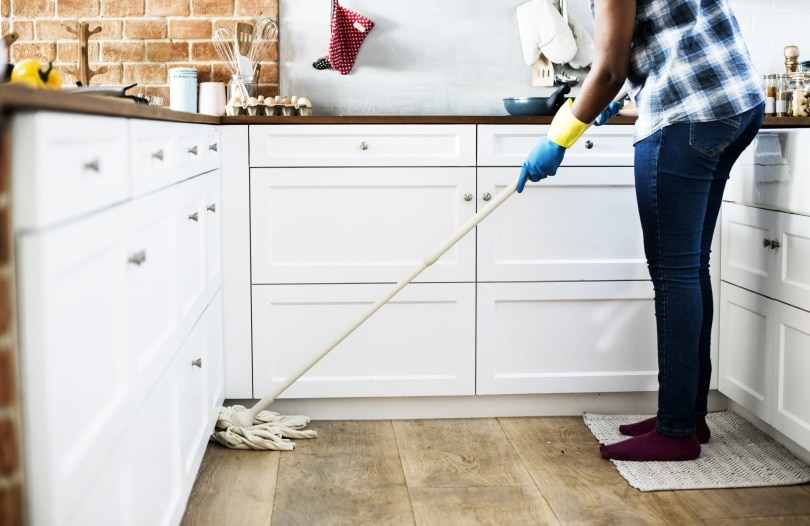 How to Get Rid of Cat Pee Smell: 6 Practical Options