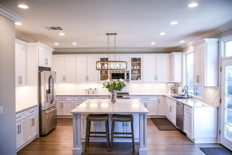 5 Laminate Flooring Trends in 2022 (+23 Ideas With Pictures)