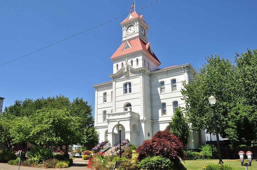 15 Safest Cities From Natural Disasters In The US (2022 Update)