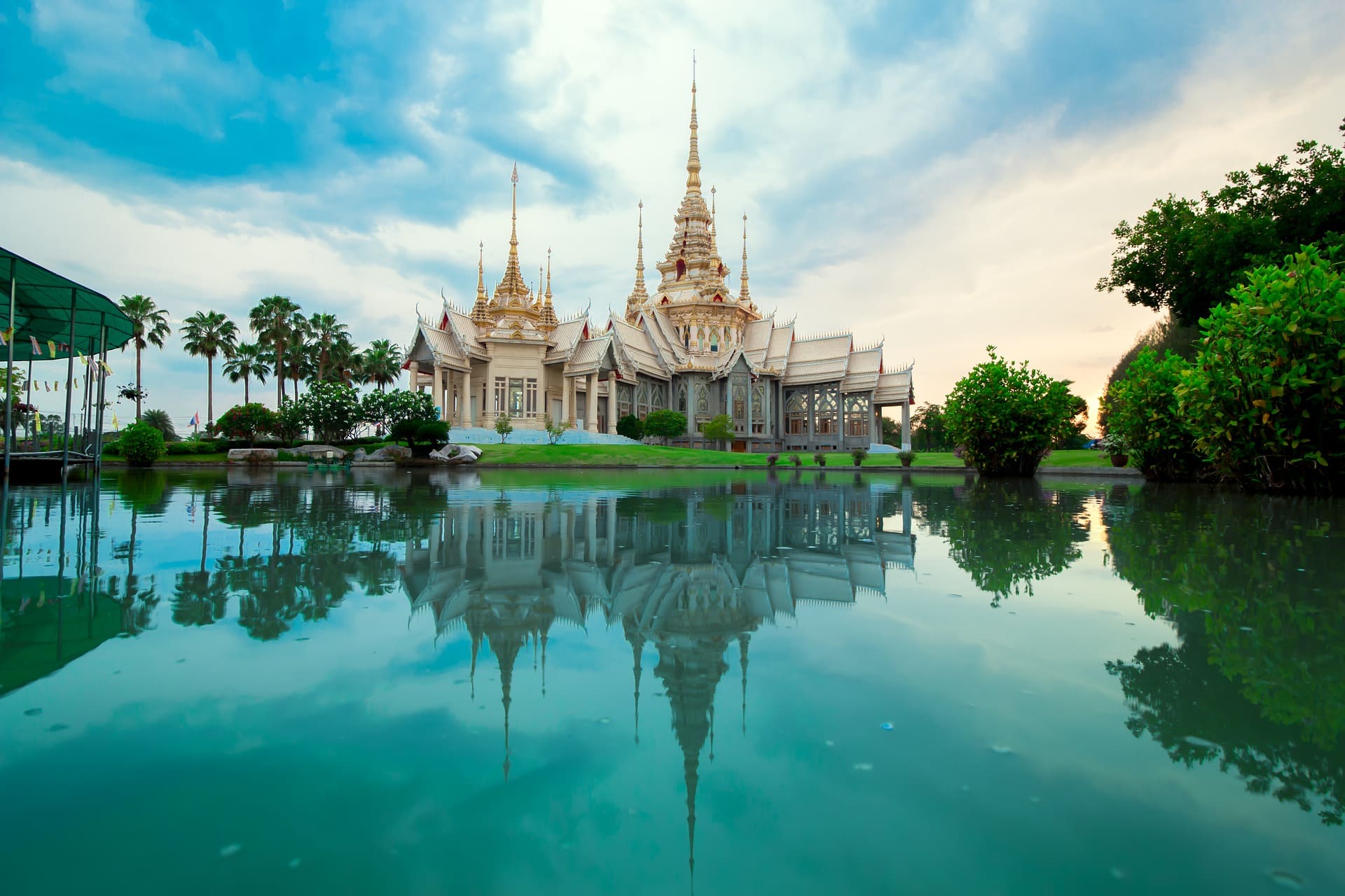 17 Safest Places in Thailand (2022 Update)