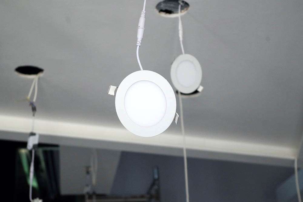 15 Electricity Myths and Misconceptions – You Need to Stop Believing These!