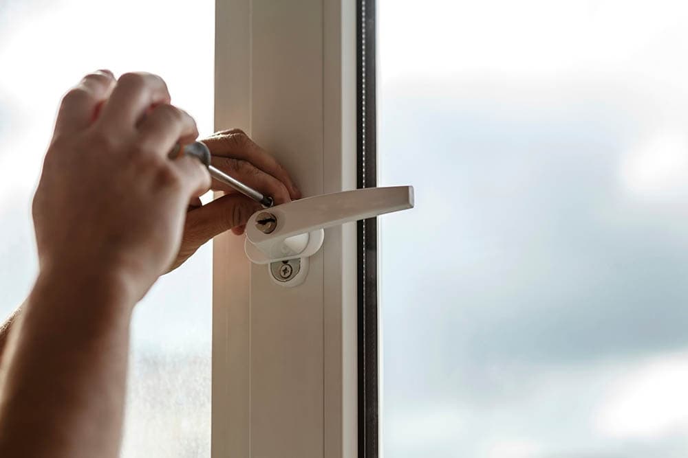 How To Fix A Window Lock In 10 Steps