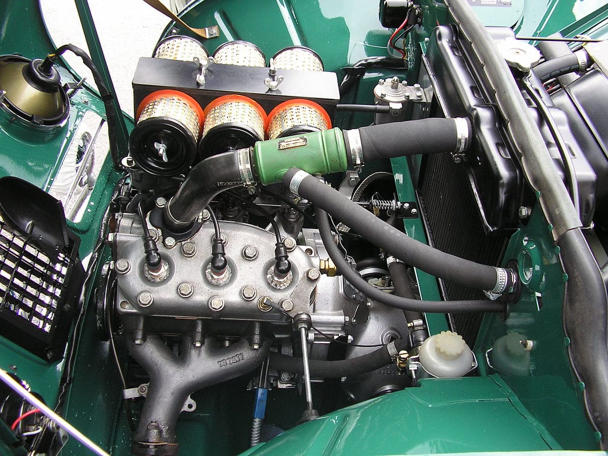 18 Different Types of Car Engines (with Pictures)