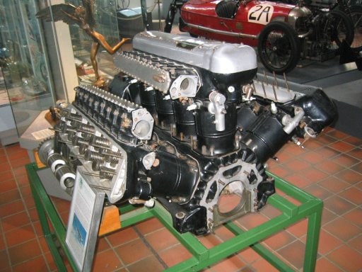 18 Different Types of Car Engines (with Pictures)