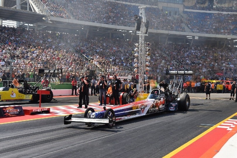 9 Top Fuel Dragster Facts & Statistics (2022 Update)
