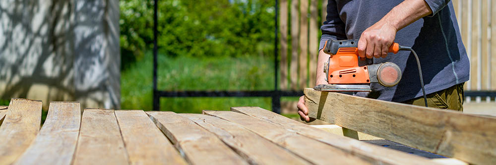 How To Treat Rough Cut Lumber For Outdoor Use (4 Easy Steps)