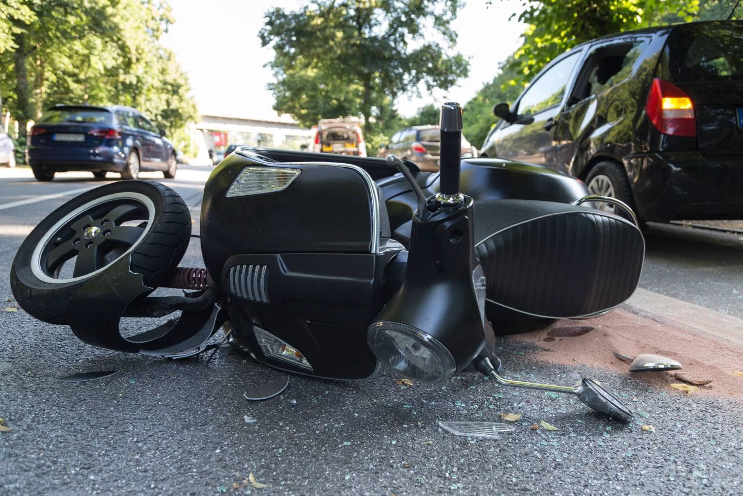 9 Moped Accident and Safety Statistics (2022 Update)