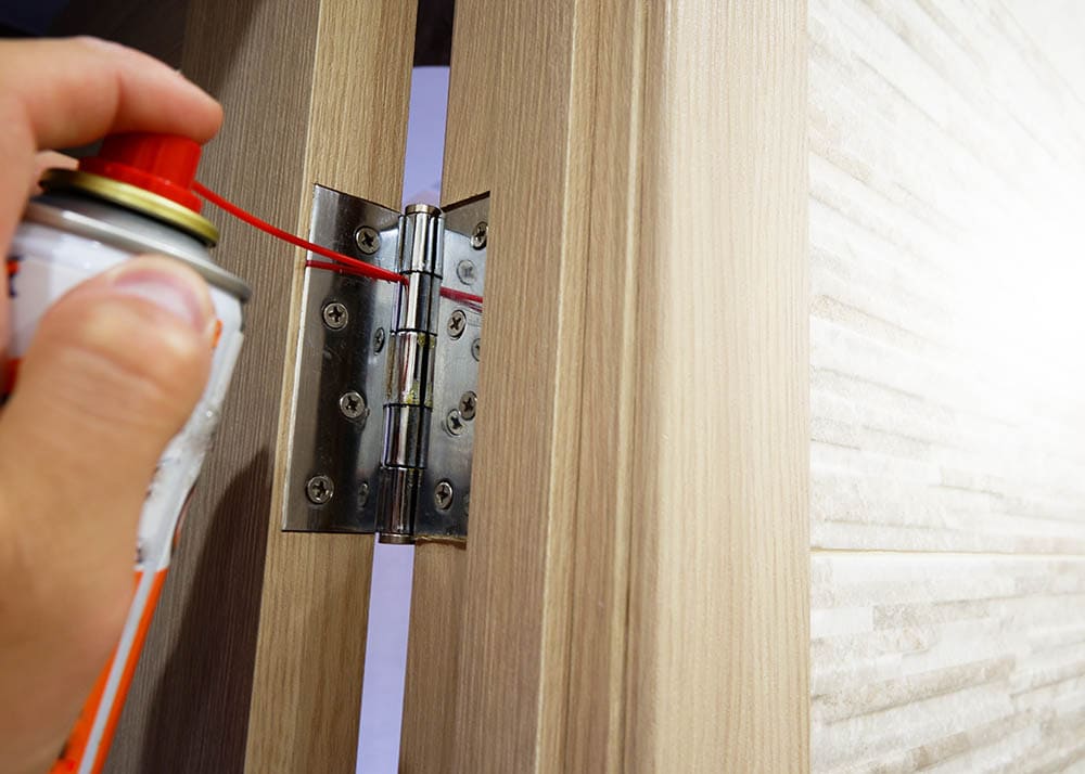 How To Take A Door Off The Hinges In 6 Steps