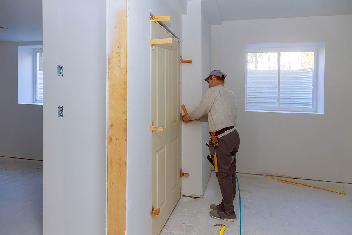 How to Adjust Door Hinges in 5 Steps
