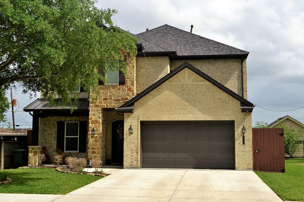 How to Manually Open a Garage Door in 5 Steps (with Pictures)