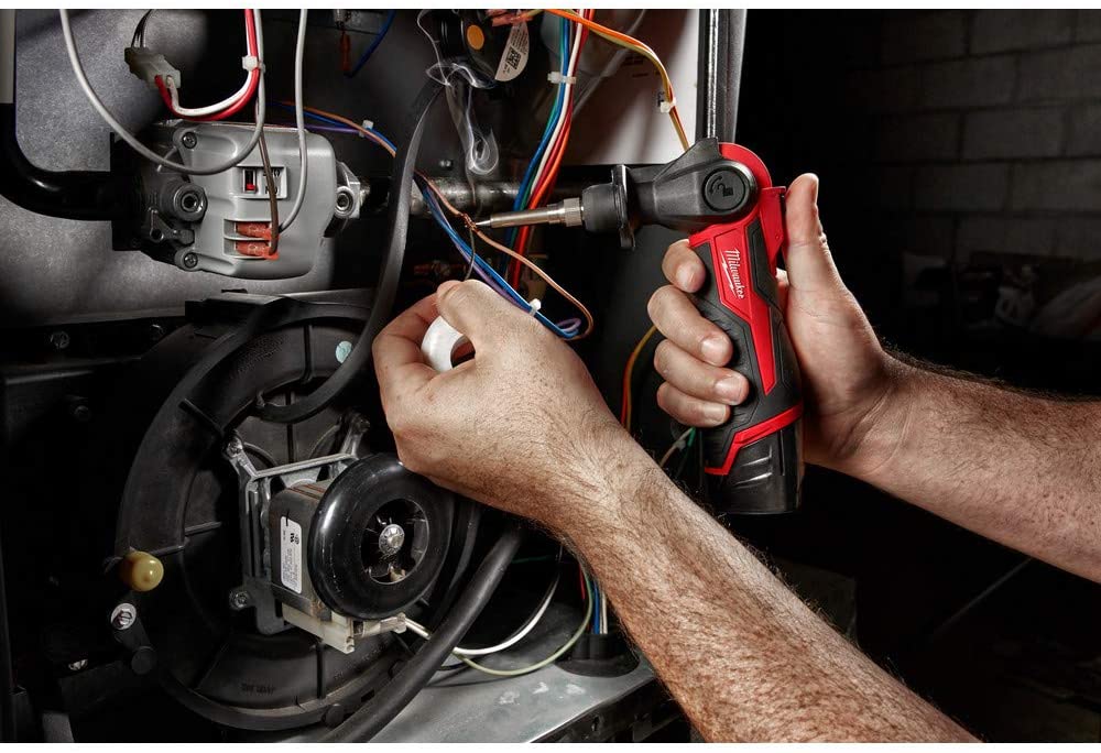 Milwaukee M12 Soldering Iron Review 2022 – Pros, Cons & Final Verdict