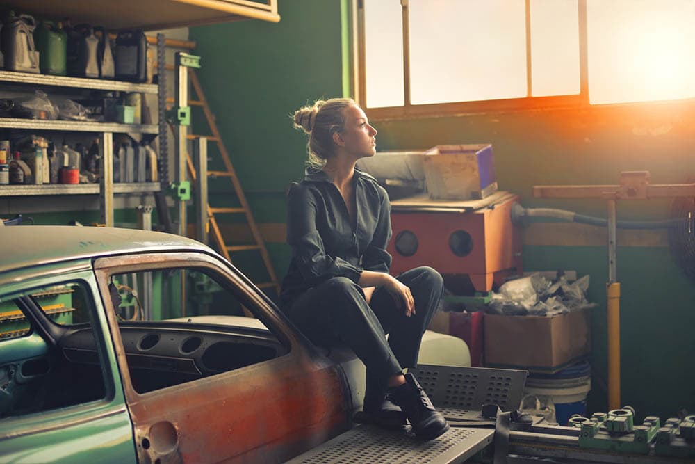 How To Get Rid of Mouse Urine Smell In a Garage In 7 Steps