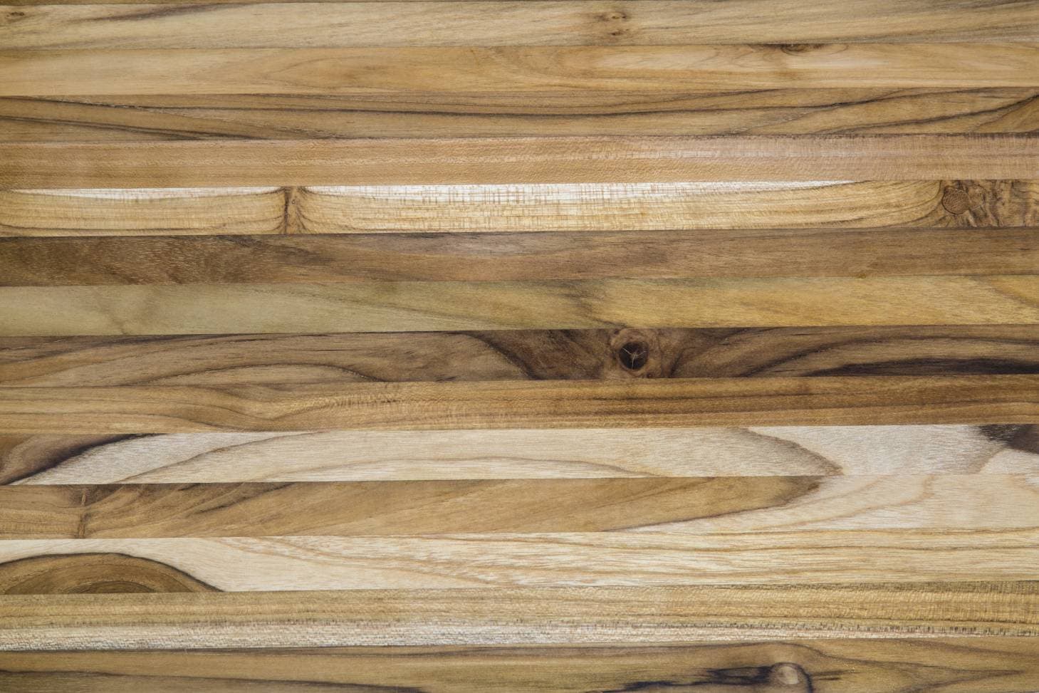 11 Best Wood for Exterior Shutters in 2022 (with Pictures)