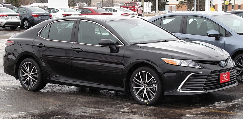 2022 Toyota Camry vs. Corolla: Which One’s Best For Me?