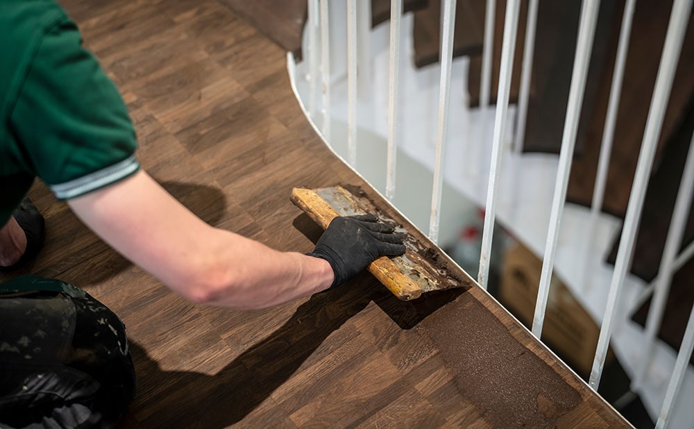 How to Fix Laminate Flooring in 4 Simple Steps