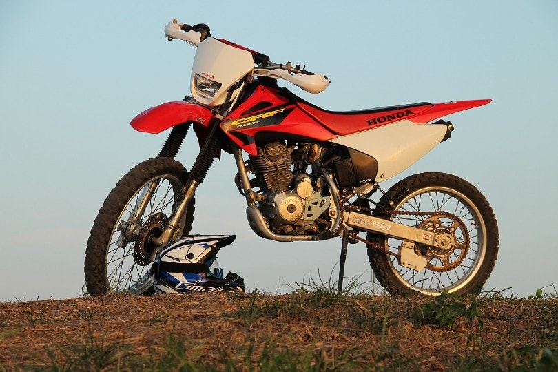 How to Shift Motorcycle Gears — 7 Expert Tips and Tricks