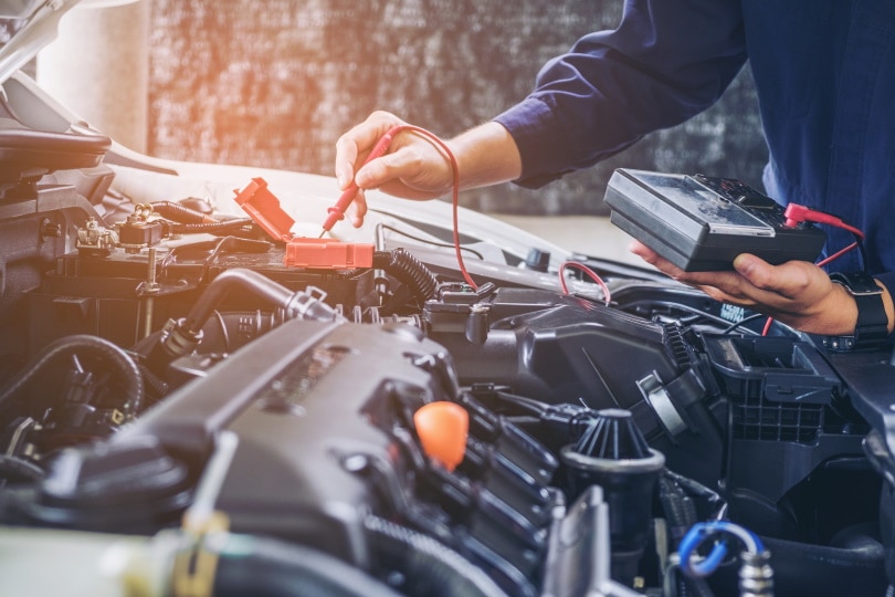 Why Are My Headlights Flickering? 6 Possible Reasons
