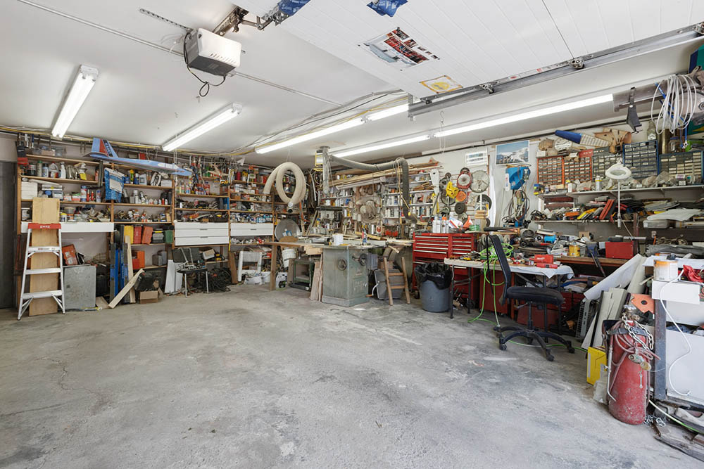 How to Start a Handyman Business (11 Simple Steps)