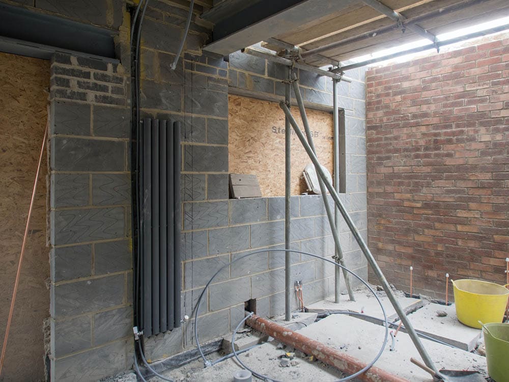 How Much Does It Cost To Replace Plumbing In An Old House In 2022?