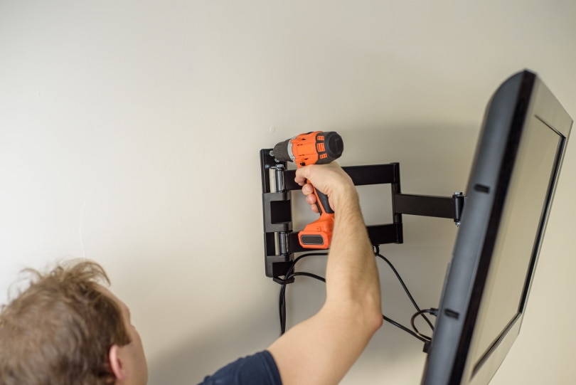 How To Mount A TV On a Brick Wall In 6 Steps