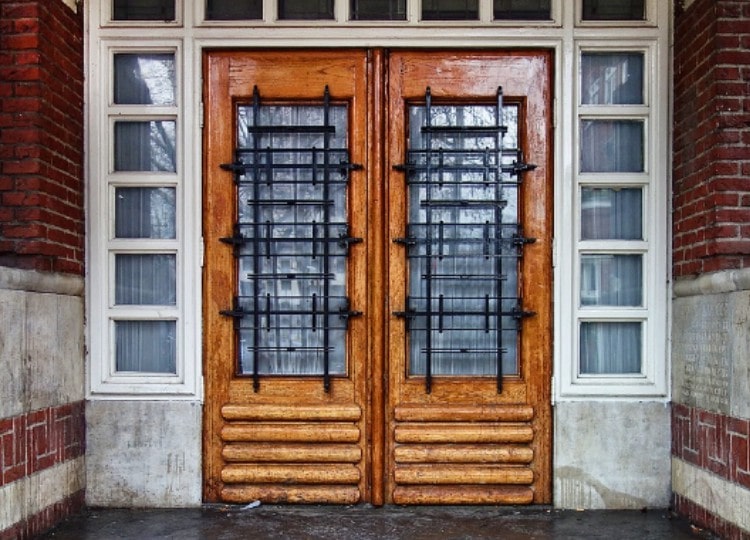 How Much Does It Cost to Install Exterior Door In 2022? (with Pictures)