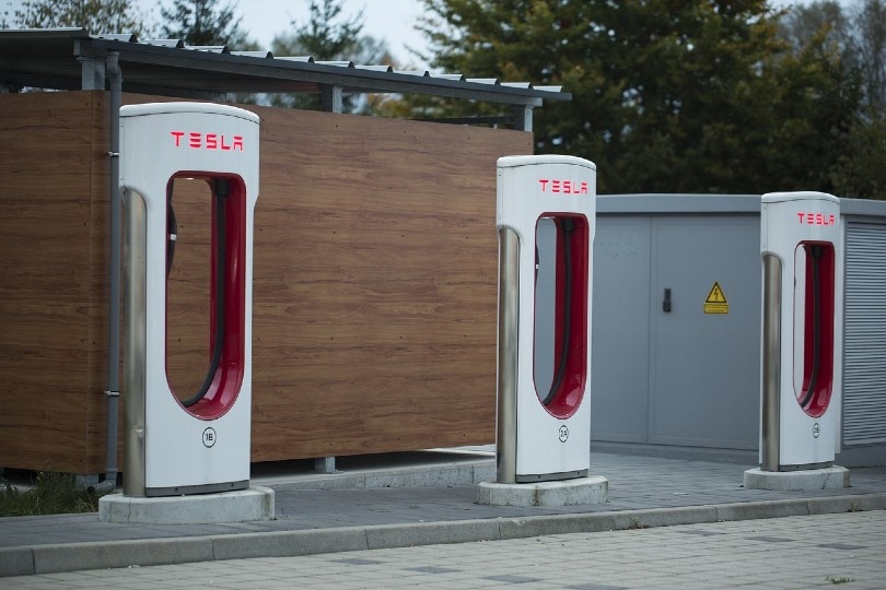 How Much Does It Cost to Replace a Tesla Battery in 2022? What You Need To Know!