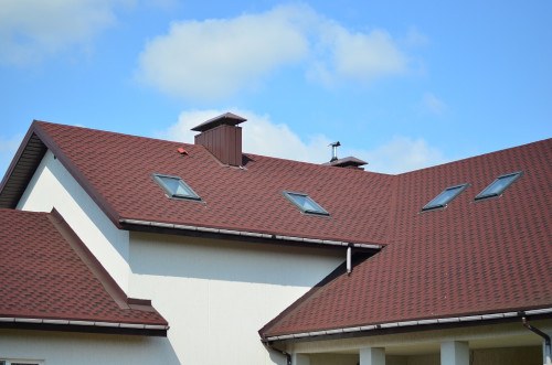 How Much Does It Cost to Replace Siding On a House In 2022? What You Need To Know!