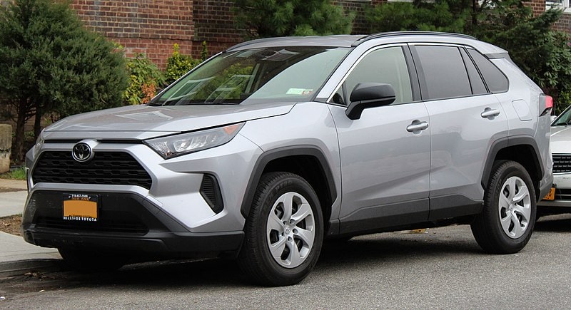 Toyota Rav4 LE vs. XLE: Which One’s Best for Me?